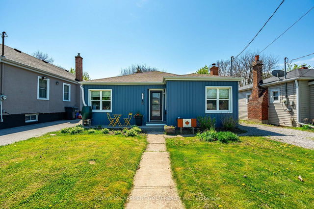 27 Grapeview Drive