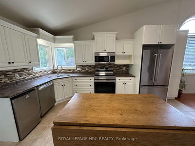 3923 Weinbrenner Rd, Niagara Falls - Chippawa image-0-2