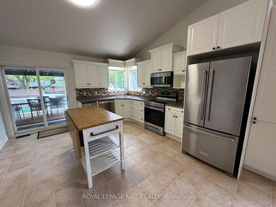 3923 Weinbrenner Rd, Niagara Falls - Chippawa image-0-3
