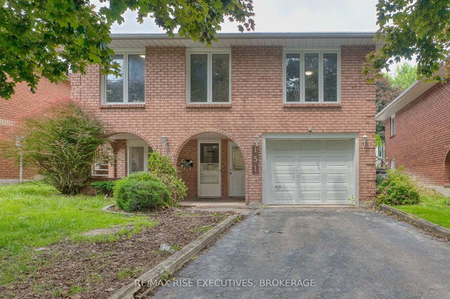 2 - 151 DAUPHIN Avenue