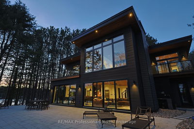 1025 Mary Roberts Rd, Lake of Bays - Mclean image-0-2