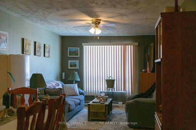 431 Dudley Ave, North Bay - Central image-0-4