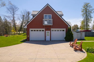 185 Huron Rd, Huron-Kinloss - Huron-Kinloss image-0-3