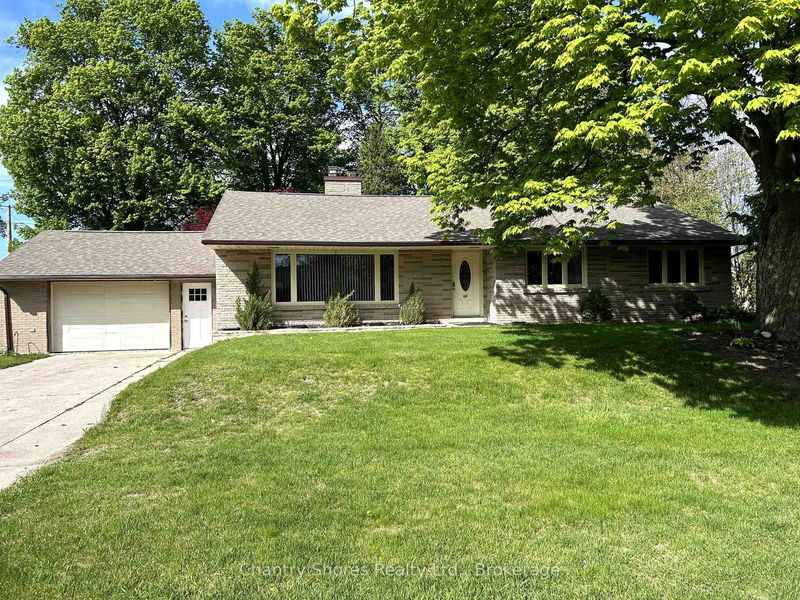 647 Eugenie St, Saugeen Shores -  image-0-0