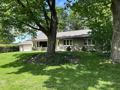 647 Eugenie St, Saugeen Shores -  image-0-1