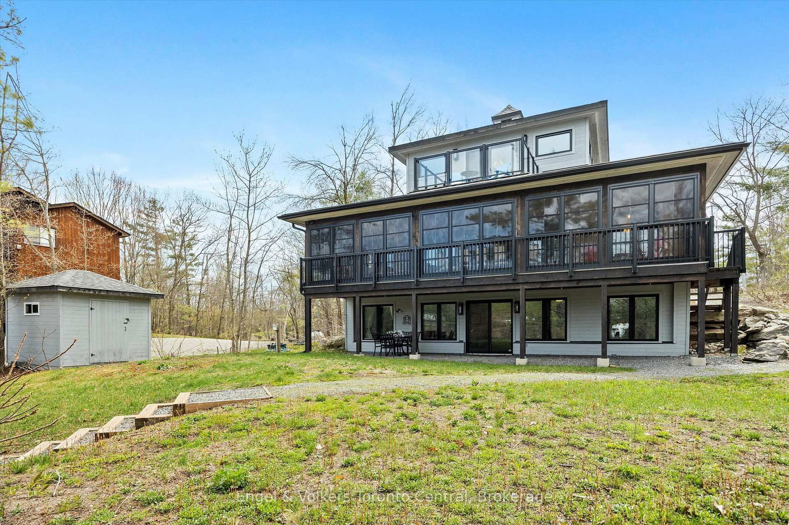 Detached House for sale at 57 Pinetree Road, Gravenhurst, P1P 1R2 - MLS: X12149597