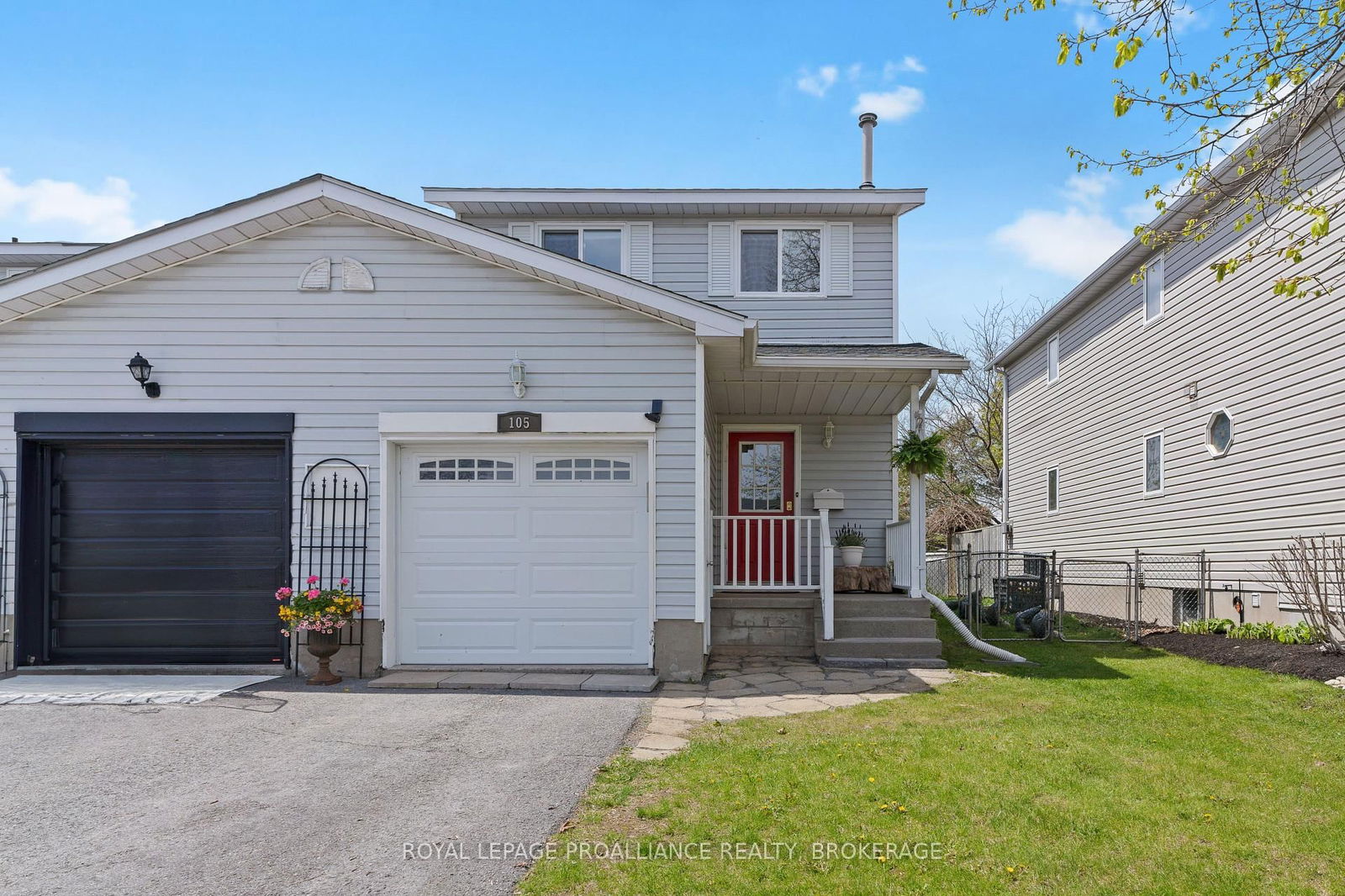 Townhouse for sale at 105 Davey Crescent, Loyalist, Amherstview, K7N 1X7 - MLS: X12149667