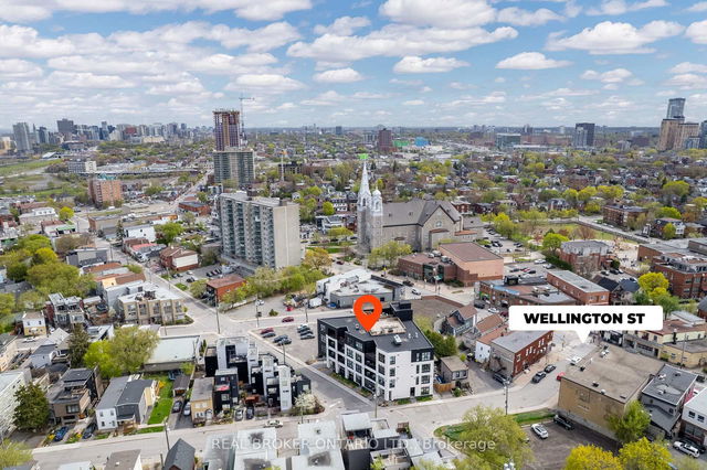 304 - 101 Pinhey Street