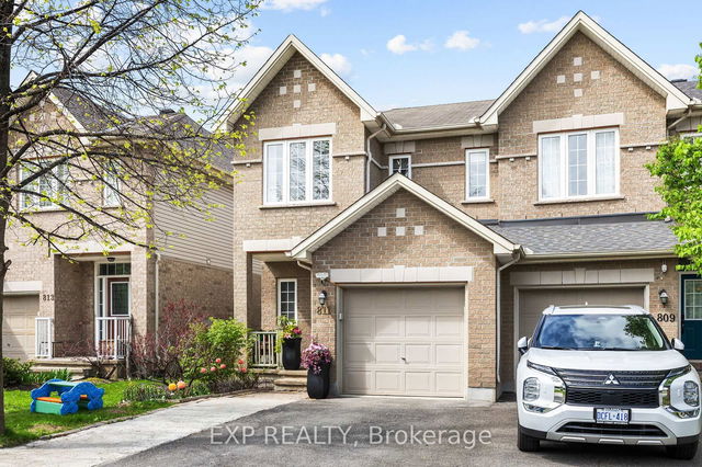 811 Schooner Crescent