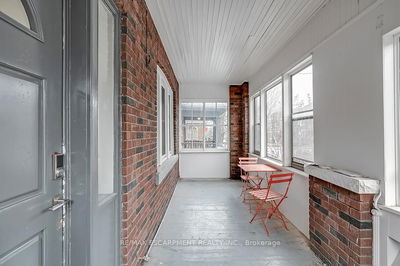Unit Main — 38 Ashford Blvd, Hamilton - Blakeley image-0-2