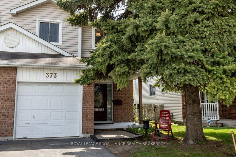 373 Malabar Dr, Kingston - East Gardiners Rd image-0-0