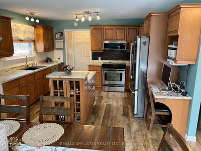 157 PERTH St, Rideau Lakes - Rideau Lakes (South Crosby) Twp image-0-3