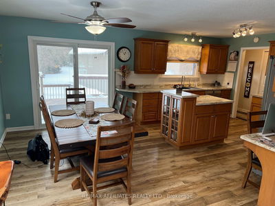 157 PERTH St, Rideau Lakes - Rideau Lakes (South Crosby) Twp image-0-4