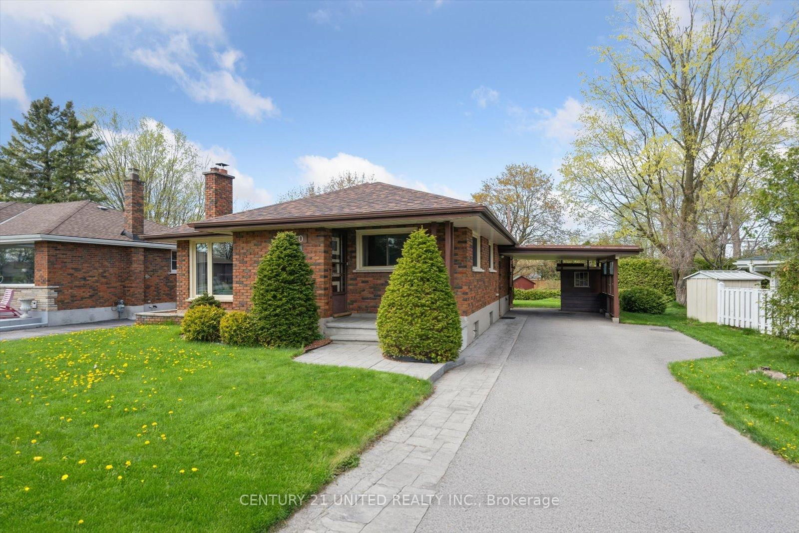 Detached House for sale at 980 Oriole Drive, Peterborough North, 1 Central, K9H 6K7 - MLS: X12149973