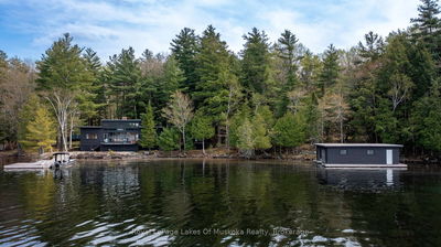 2 R 8 North Bohemia Island, Muskoka Lakes - Medora image-0-1