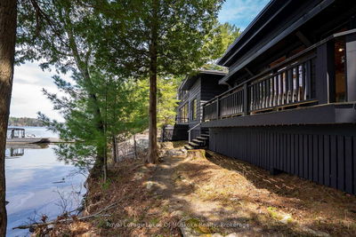 2 R 8 North Bohemia Island, Muskoka Lakes - Medora image-0-4