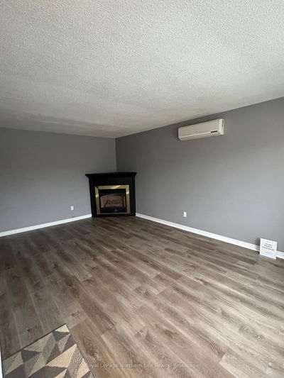 155 King St, North Bay - Central image-0-1