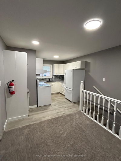 155 King St, North Bay - Central image-0-3