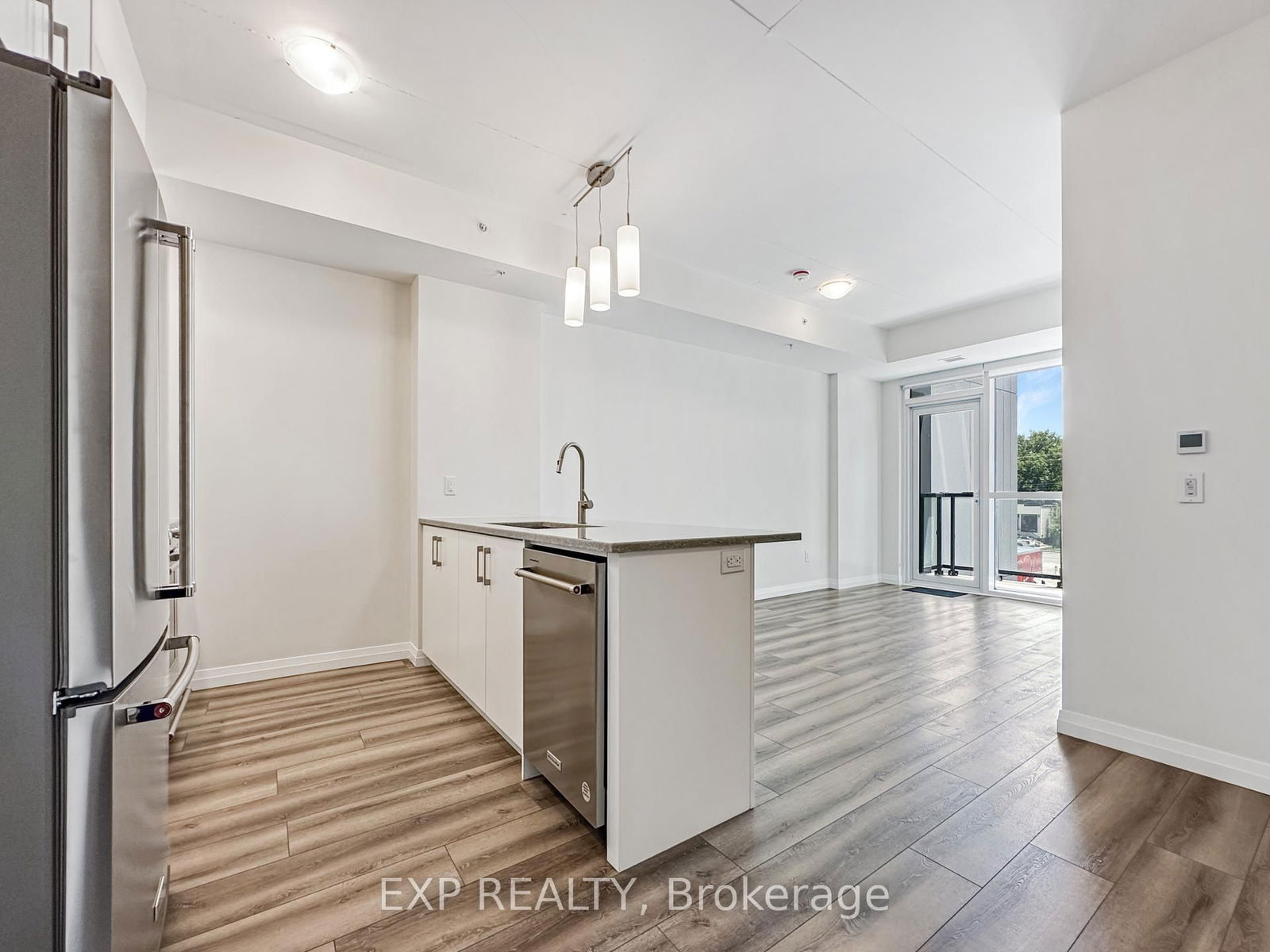 Condo for sale at 201-108 Garment Street, Kitchener, N2G 0E3 - MLS: X12150258