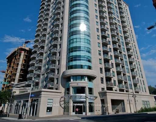 403 - 242 Rideau Street