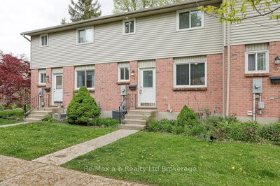 Unit 3 — 478 Springbank Ave, Woodstock - North image-0-1