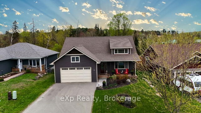 10 Woodstream Drive