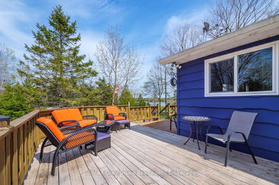 136 Maple Dr, Northern Bruce Peninsula - Northern Bruce Peninsula image-0-1