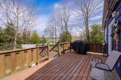 136 Maple Dr, Northern Bruce Peninsula - Northern Bruce Peninsula image-0-3