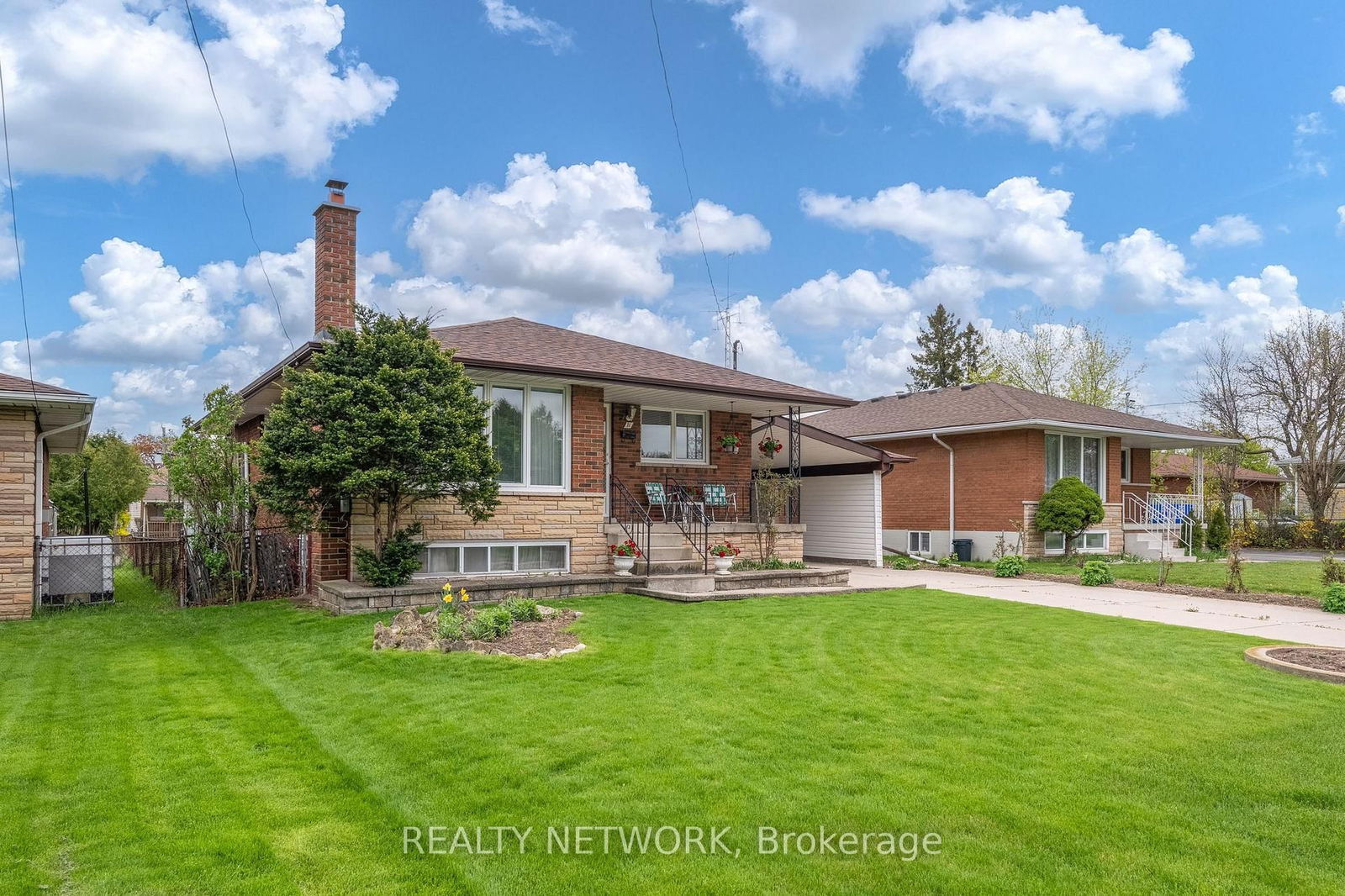 Detached House for sale at 71 Lilacside Drive, Hamilton, Thorner, L8V 2L5 - MLS: X12150550
