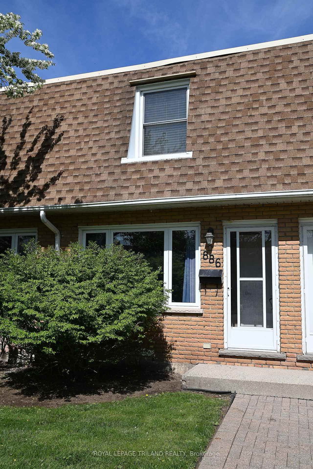 886 Notre Dame Drive