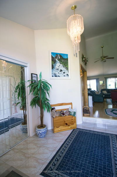4907 Alex McLean Lane, Battersea - Frontenac South image-0-3