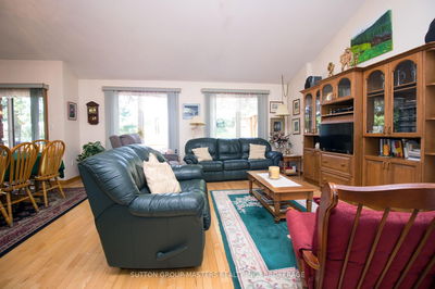 4907 Alex McLean Lane, Battersea - Frontenac South image-0-4