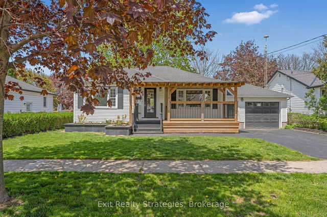 9 Heywood Avenue