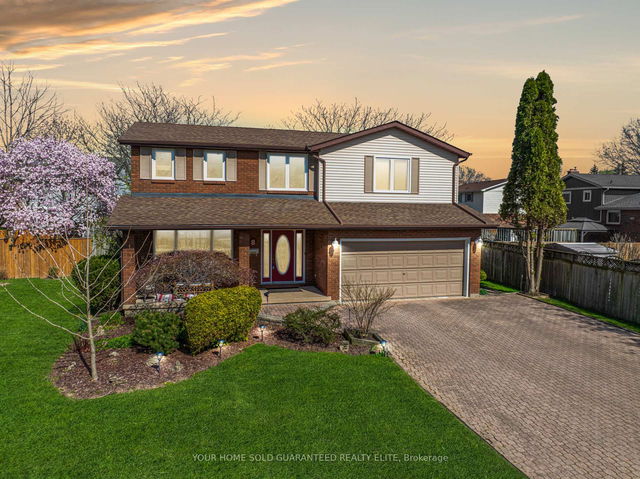 8 Coupland Court