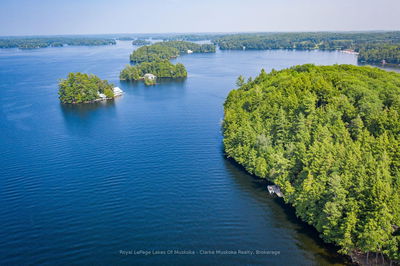 Unit R48 — 2 Beacon Island, Muskoka Lakes - Medora image-0-4