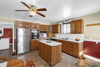 56 Centre St, Edwardsburgh/Cardinal - Edwardsburgh/Cardinal Twp image-0-2