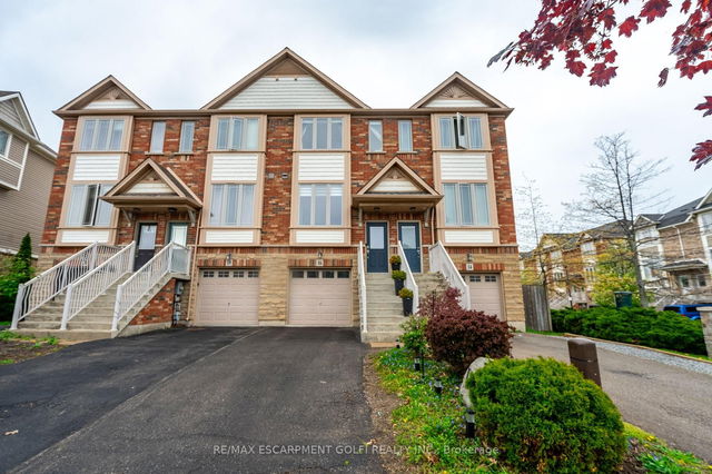 16 Hemlock Way