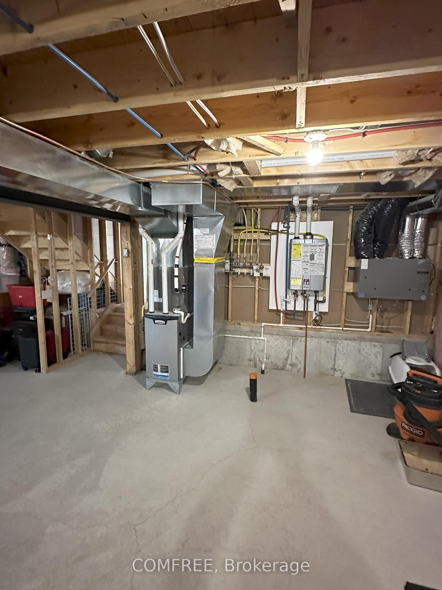 Listing Image 14