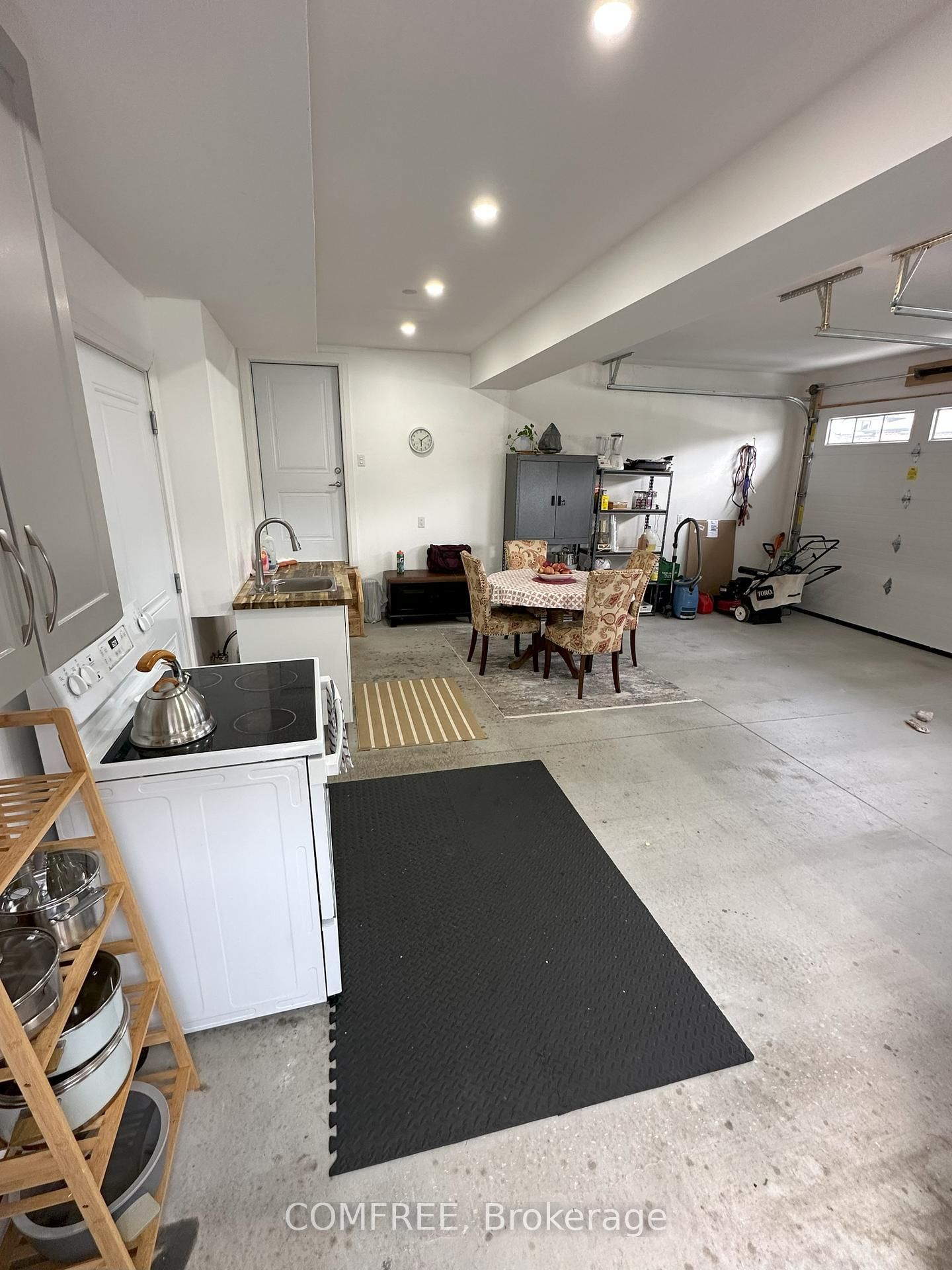 Listing Image 28