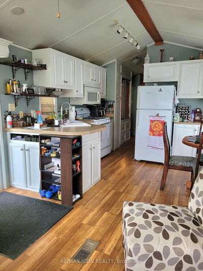 Unit 41 Portside Dr — 77719 Bluewater Highway, Central Huron -  image-0-2