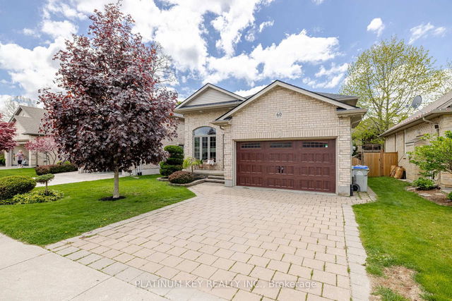 60 Bridle Path