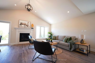 7 Doerr Crt, North Middlesex - Alisa Craig image-0-2