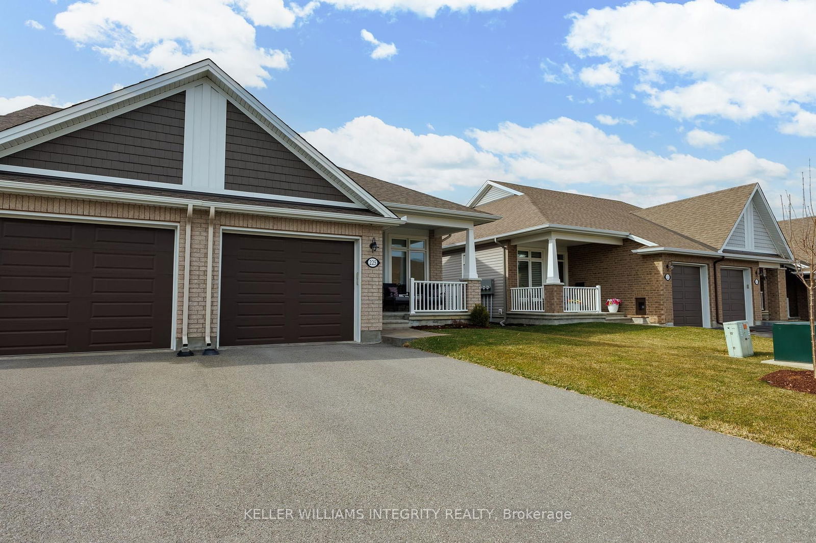 Semi-Detached House for sale at 225 Maygrass Way, Ottawa, Remainder of Stittsville & Area, K2S 2B4 - MLS: X12151664