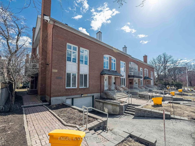 24 - 2 Montcalm Street