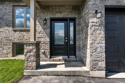 2388 Watson Cres, Cornwall - Cornwall image-0-3