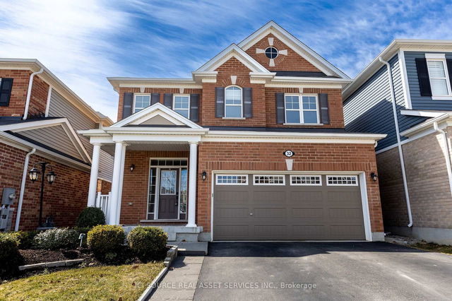 32 Compass Trail