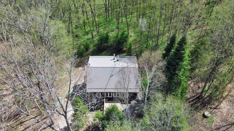 1066 Wampum Rd, Dysart et al - Dudley image-0-0