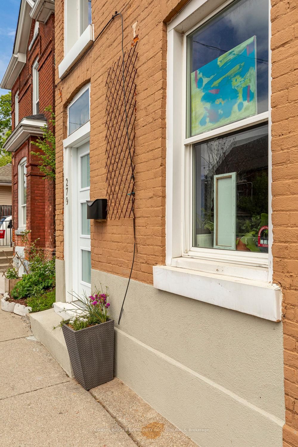 Semi-Detached House for sale at 279 Wilson Street, Hamilton, Landsdale, L8L 1S2 - MLS: X12152199