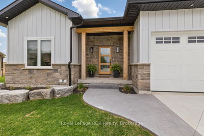 13 Jonathan Cres, South Bruce - South Bruce image-0-3