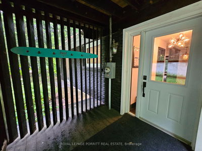 1015 Bayview Point Rd, Lake of Bays - Ridout image-0-3